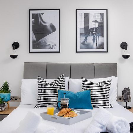 Boujis Central Plymouth Apartment - Sleeps 4 - Habita Property Exterior photo
