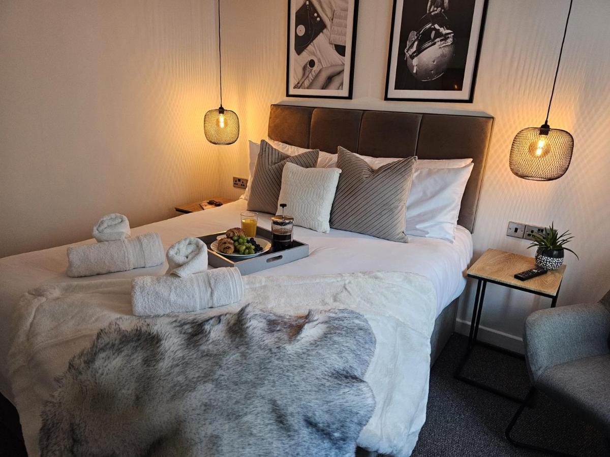 Boujis Central Plymouth Apartment - Sleeps 4 - Habita Property Exterior photo
