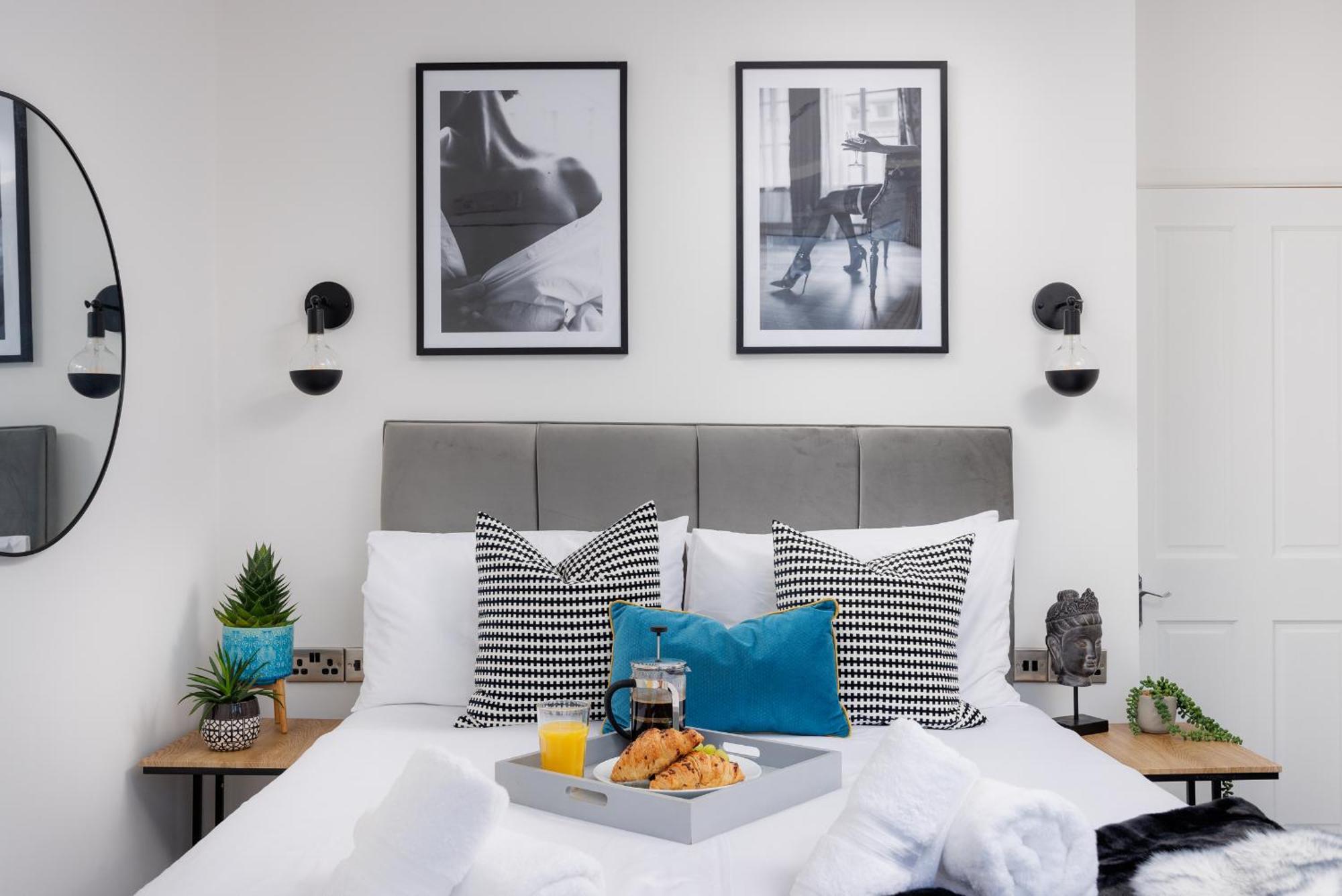 Boujis Central Plymouth Apartment - Sleeps 4 - Habita Property Exterior photo